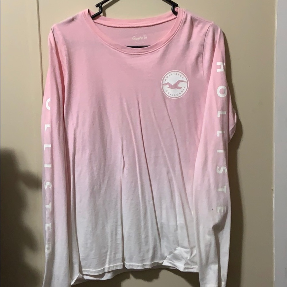 Hollister graphic tee